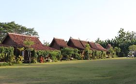Ijen Estate Resort And Villa